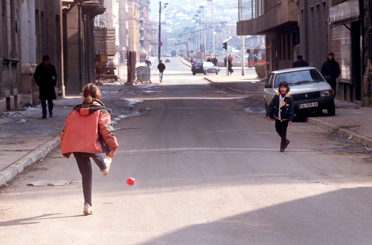 Archive photos of conflict in Bosnia and Herzegovina by Greg Locke © 1995/1996