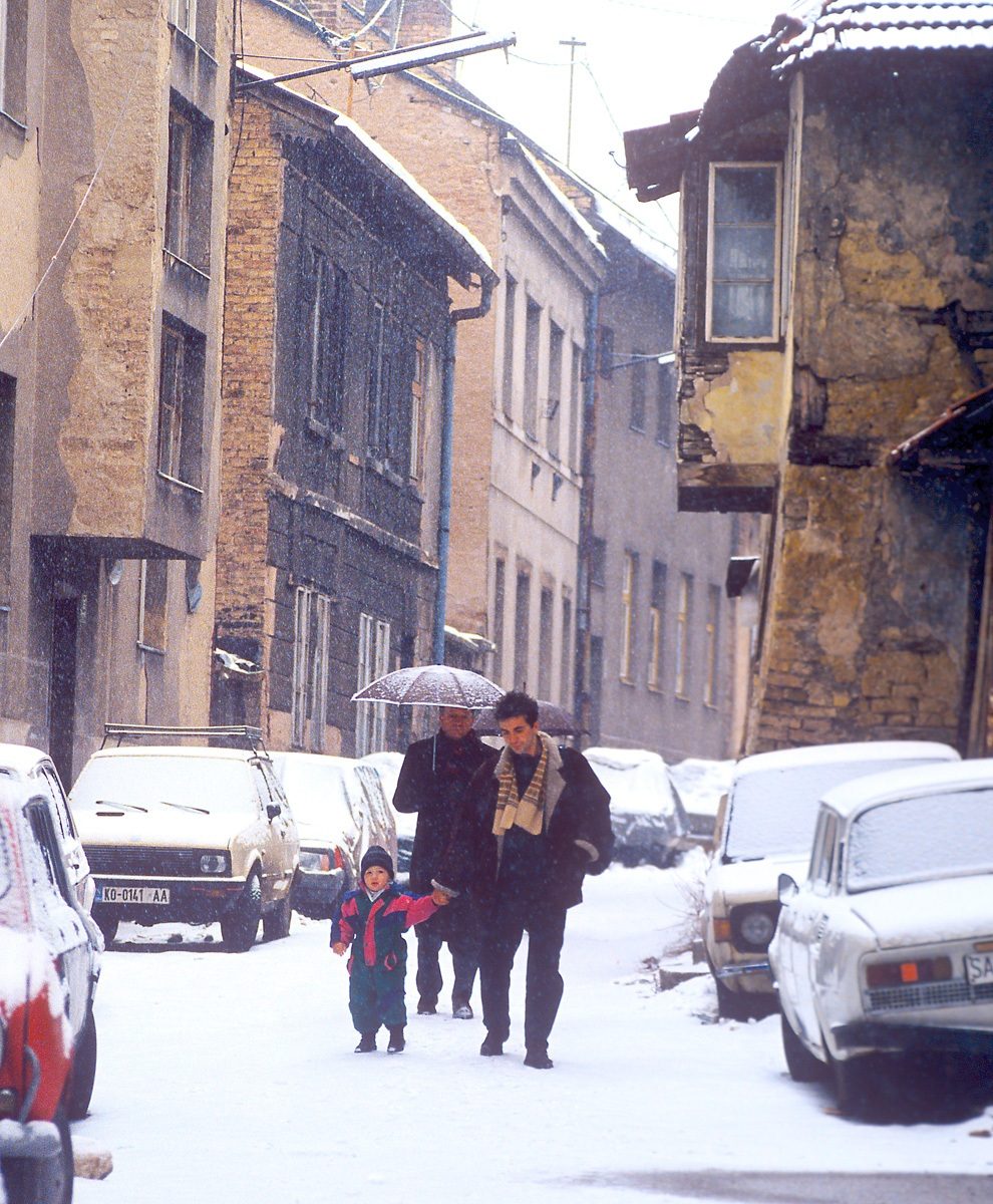 Archive photos of conflict in Bosnia and Herzegovina by Greg Locke © 1995/1996
