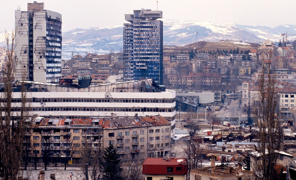 Archive photos of conflict in Bosnia and Herzegovina by Greg Locke © 1995/1996