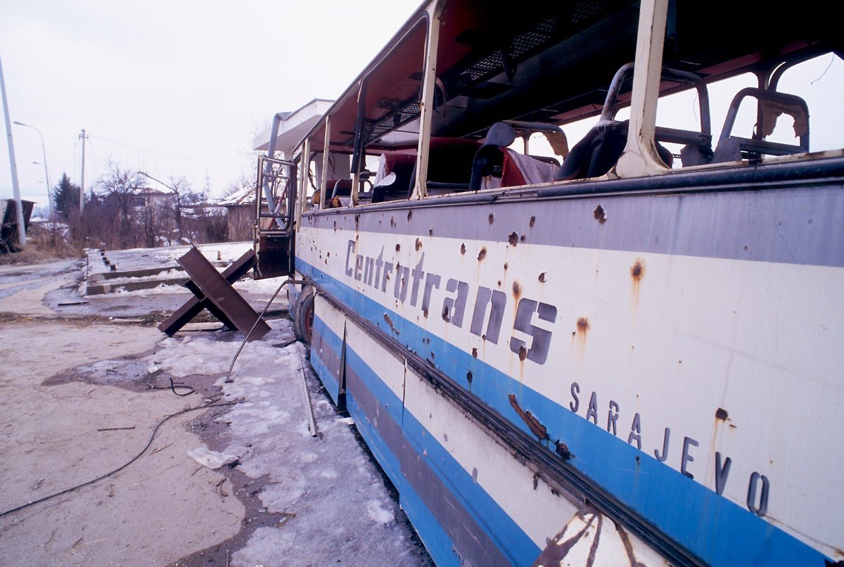 Archive photos of conflict in Bosnia and Herzegovina by Greg Locke © 1995/1996