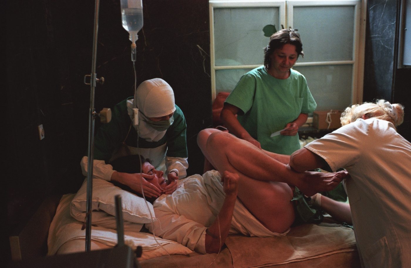 Sarajevo war thorn maternity ward, Karsten's reportage symbolically named 'Sarajevo birth'.