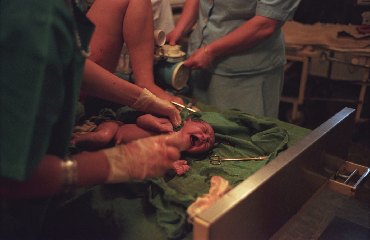 Sarajevo war thorn maternity ward, Karsten's reportage symbolically named 'Sarajevo birth'.
