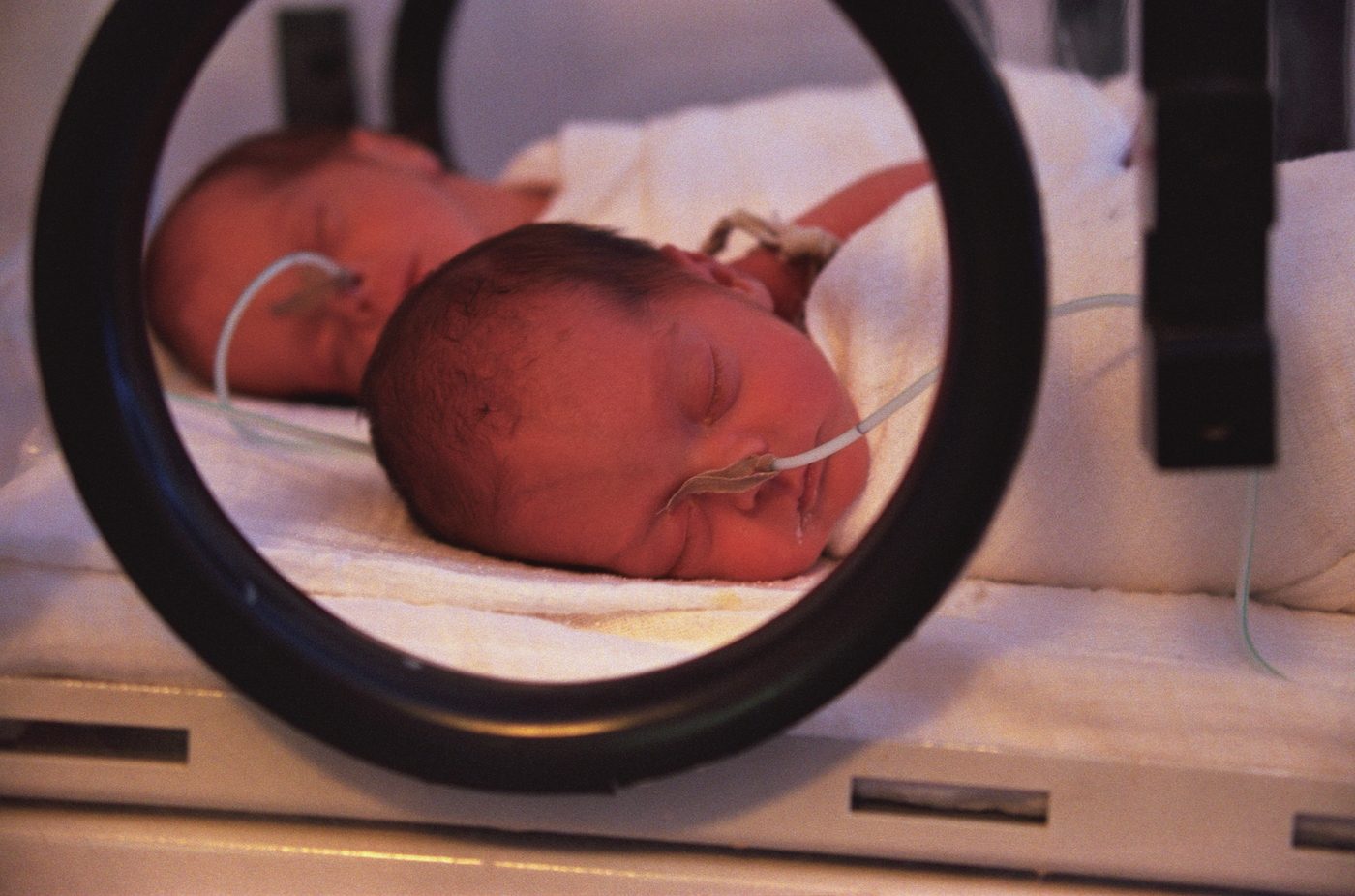Sarajevo war thorn maternity ward, Karsten's reportage symbolically named 'Sarajevo birth'.