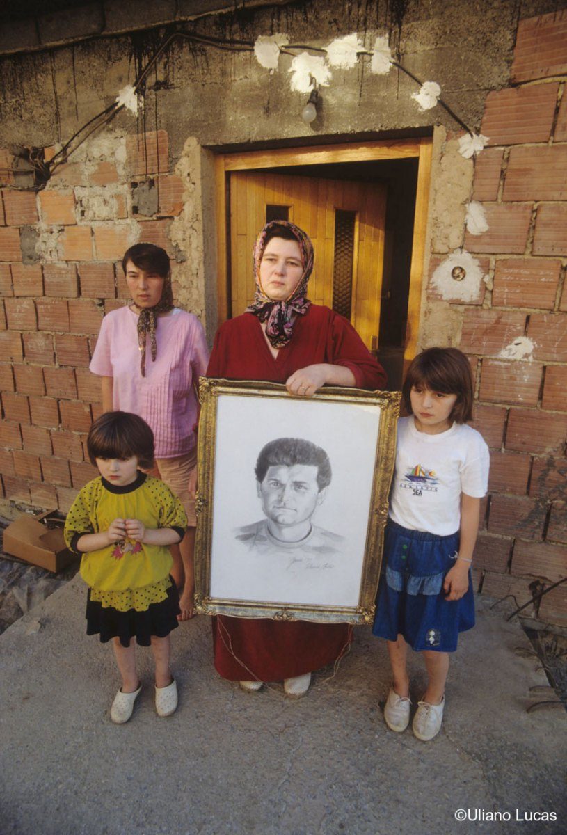 The family of a Muslim commander who died in the war, Sarajevo, 1993