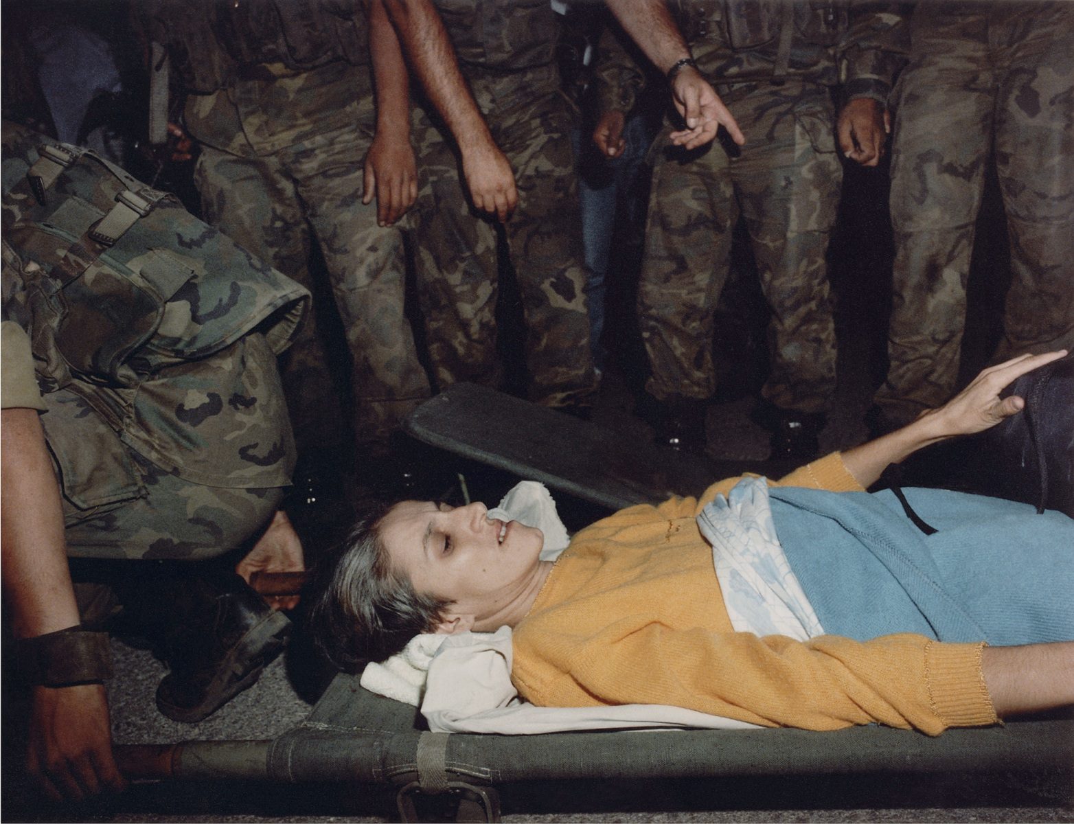 Schwerverwundete werden ausgeflogen, Medugorje, September 1993, Bosnien-Herzegowina# badly wounded being flown out, Medugorje, September 1993, Bosnia-Herzegovina